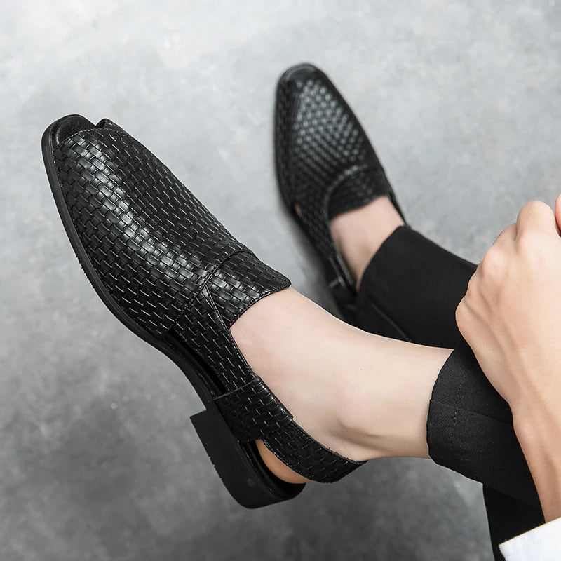 Mens Sandals Summer Beach Shoes Men Outdoor Business Casual Shoes Breathable Fashion Slippers Banquet Mules Luxury Garden Shoes