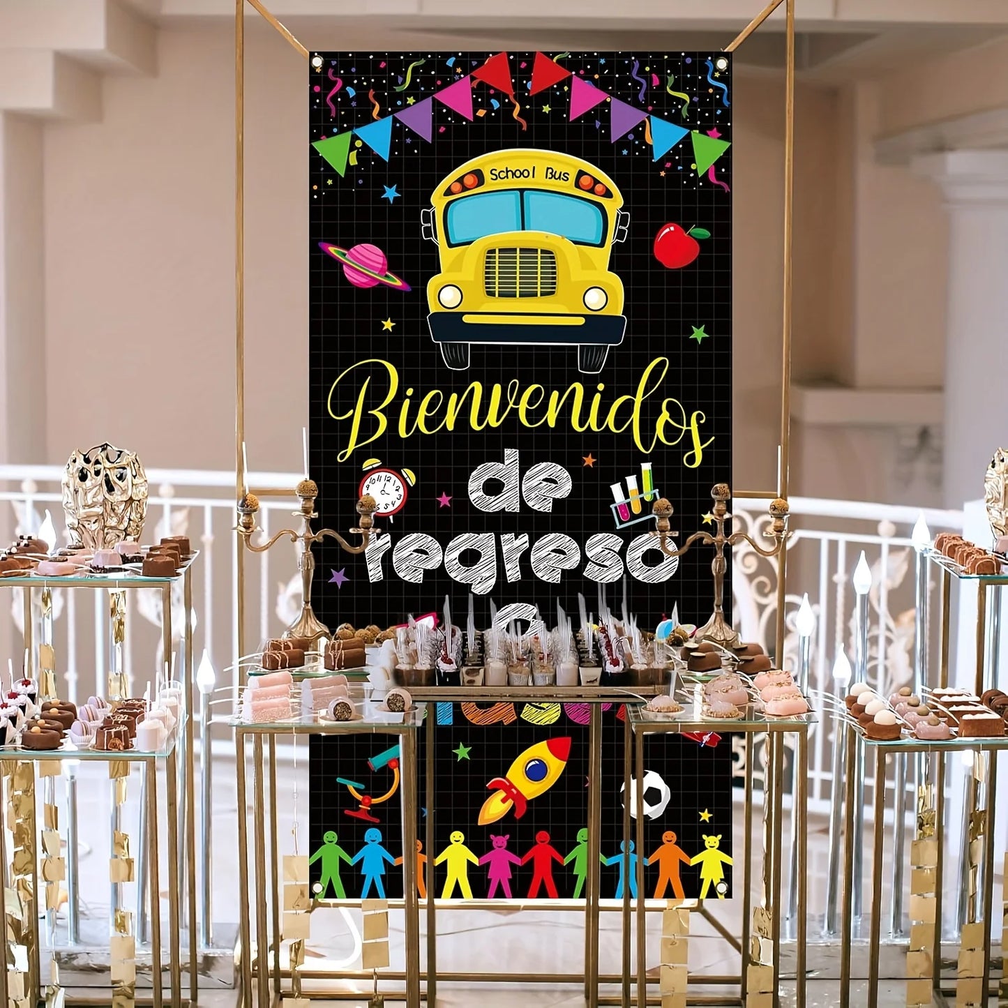 Bienvenidos De Regreso A Clases Door Cover Spanish Welcome Back to School Decoration Photo Booth Backdrop Decor Wall Decoration