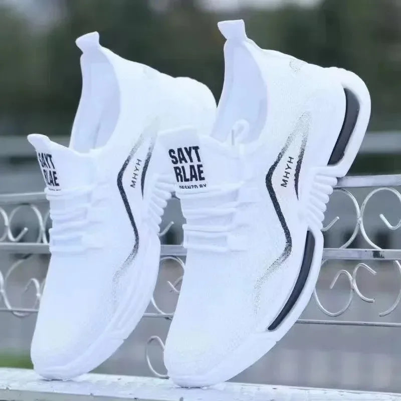 Chaussures de printemps légères et déodorantes pour hommes Baskets en maille respirante Chaussures confortables et tendance polyvalentes pour hommes