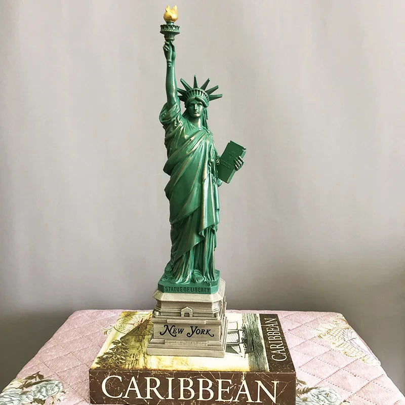 ERMAKOVA Statue of Liberty Model Desk Accessories Collectibles Travel Souvenirs New York Office Home Interior Room Decoration