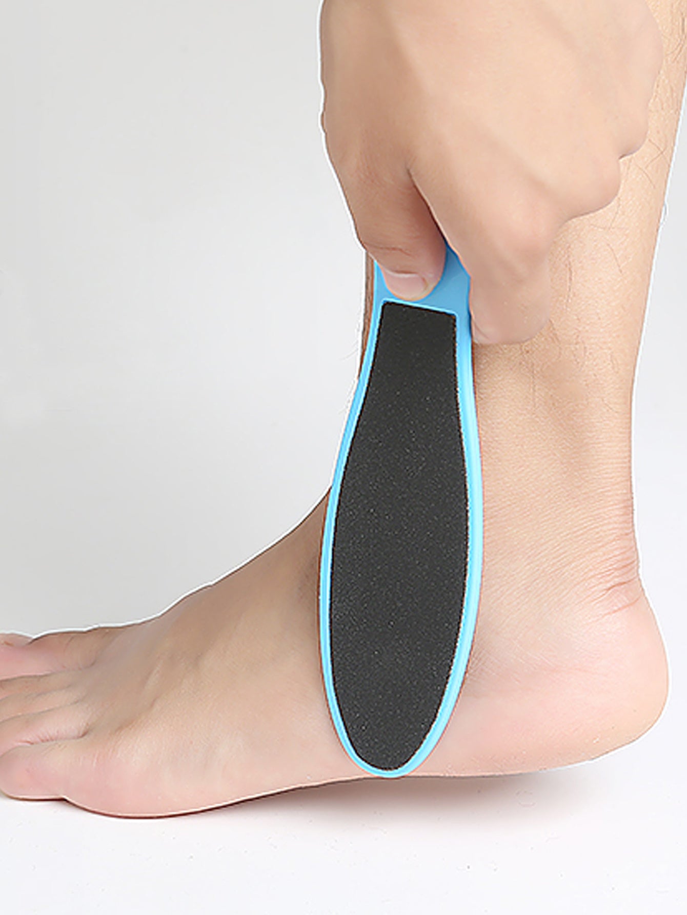 Professional 7-in-1 Pedicure Tool Set for Dead Skin Removal and Foot Care - Includes Callus Remover and Foot File for Men and Women