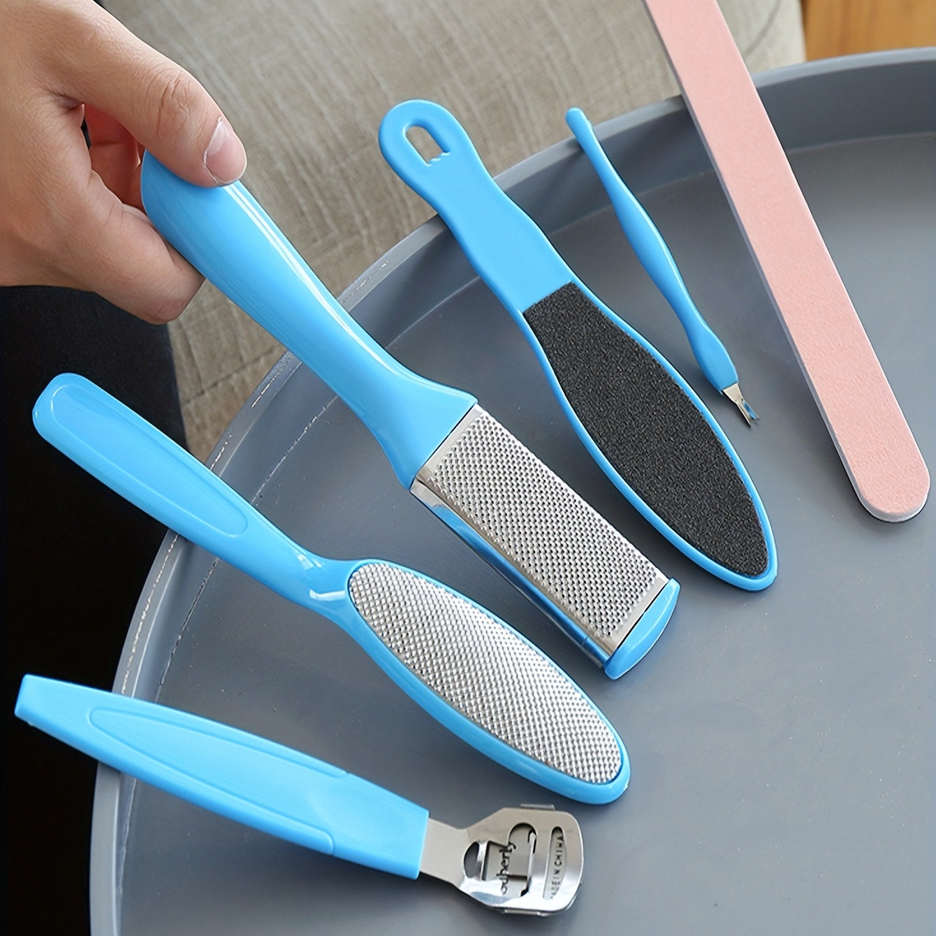 Professional 7-in-1 Pedicure Tool Set for Dead Skin Removal and Foot Care - Includes Callus Remover and Foot File for Men and Women