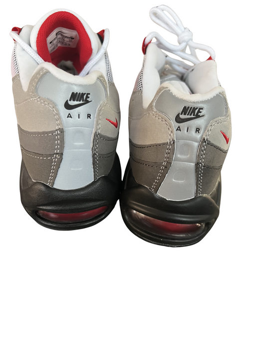 Air Max 95 Men's Comfort Shoes with Max Air Cushioning