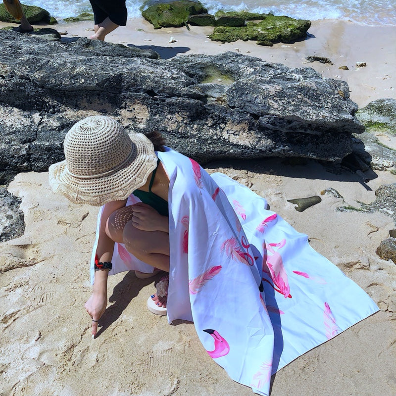 Beach Towel Seaside Beach Mat Sand-Proof Mat Portable Ultra-Light Beach Net Red Decorative Cloth Outdoor Sunscreen Shawl Quick-Drying