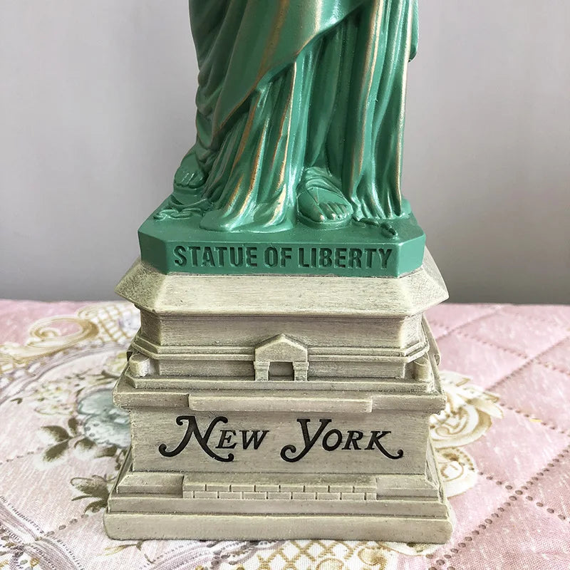 ERMAKOVA Statue of Liberty Model Desk Accessories Collectibles Travel Souvenirs New York Office Home Interior Room Decoration