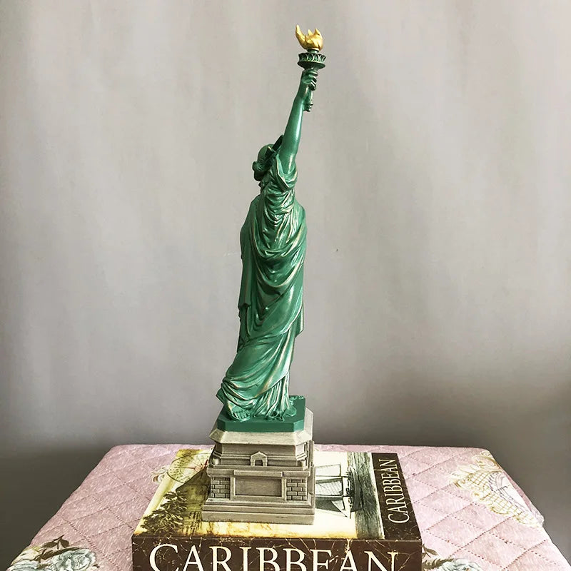 ERMAKOVA Statue of Liberty Model Desk Accessories Collectibles Travel Souvenirs New York Office Home Interior Room Decoration